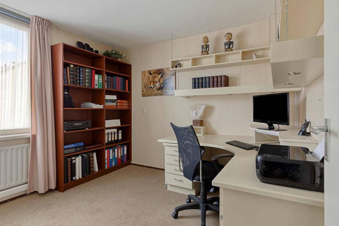 Spacious Extended Terraced House with Four Bedrooms and Two Bathrooms in Family-Friendly Veghel — 23