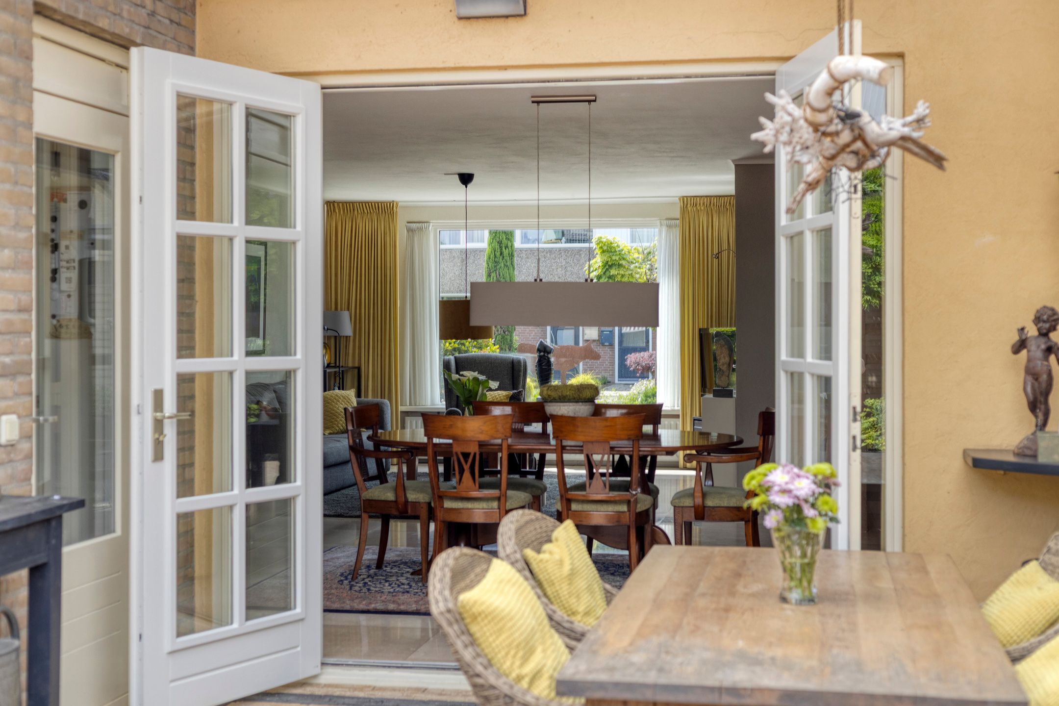 Spacious Extended Terraced House with Four Bedrooms and Two Bathrooms in Family-Friendly Veghel — 45