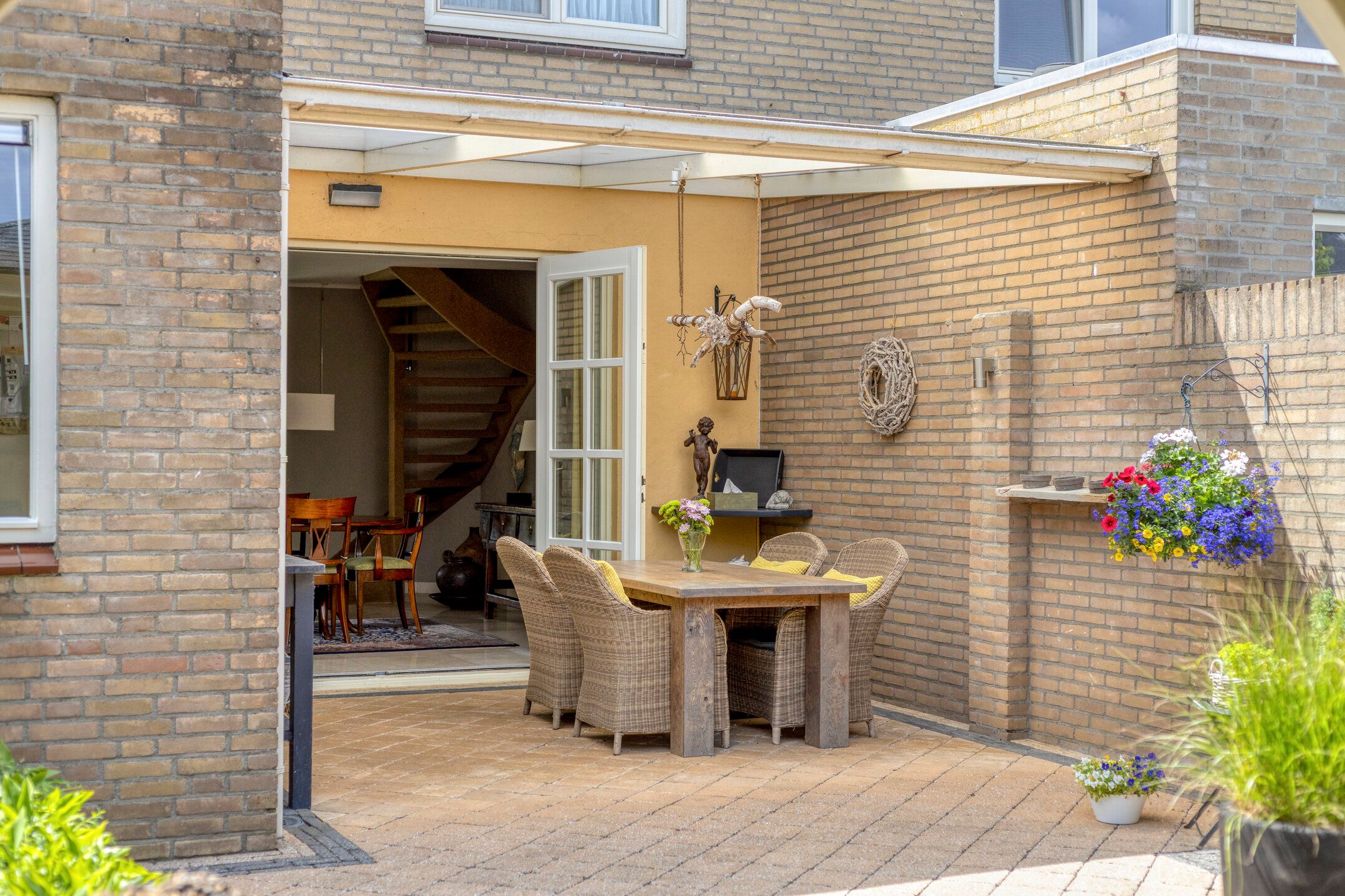 Spacious Extended Terraced House with Four Bedrooms and Two Bathrooms in Family-Friendly Veghel — 36