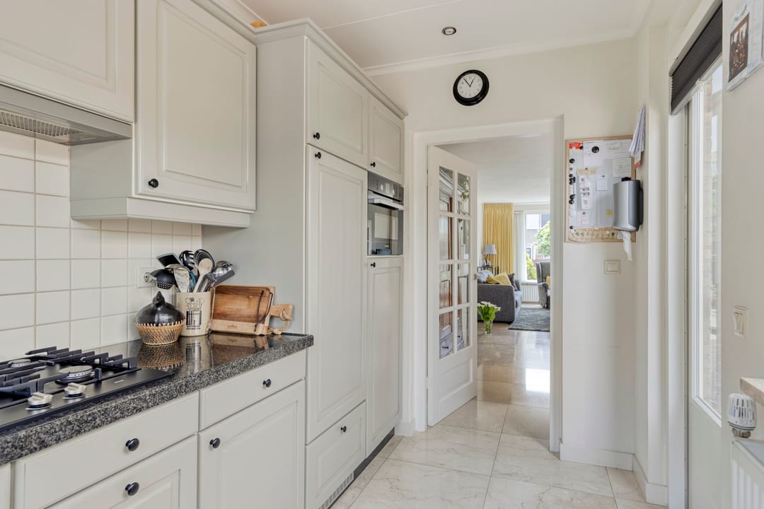 Spacious Extended Terraced House with Four Bedrooms and Two Bathrooms in Family-Friendly Veghel — 16