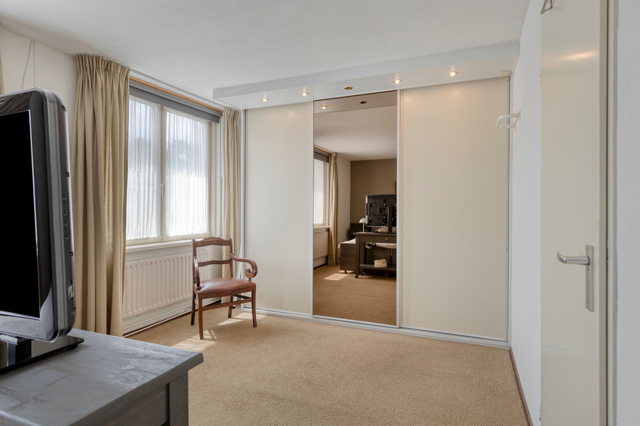 Spacious Extended Terraced House with Four Bedrooms and Two Bathrooms in Family-Friendly Veghel — 18