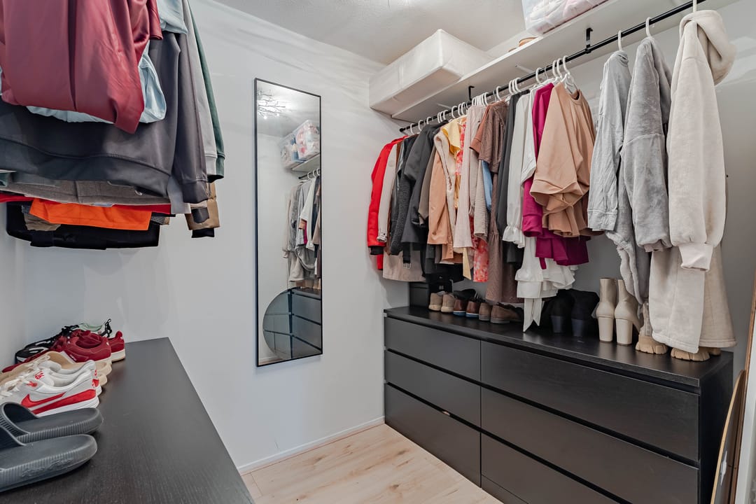 Modernised 3-Room Apartment with Parking in Gouda — 17