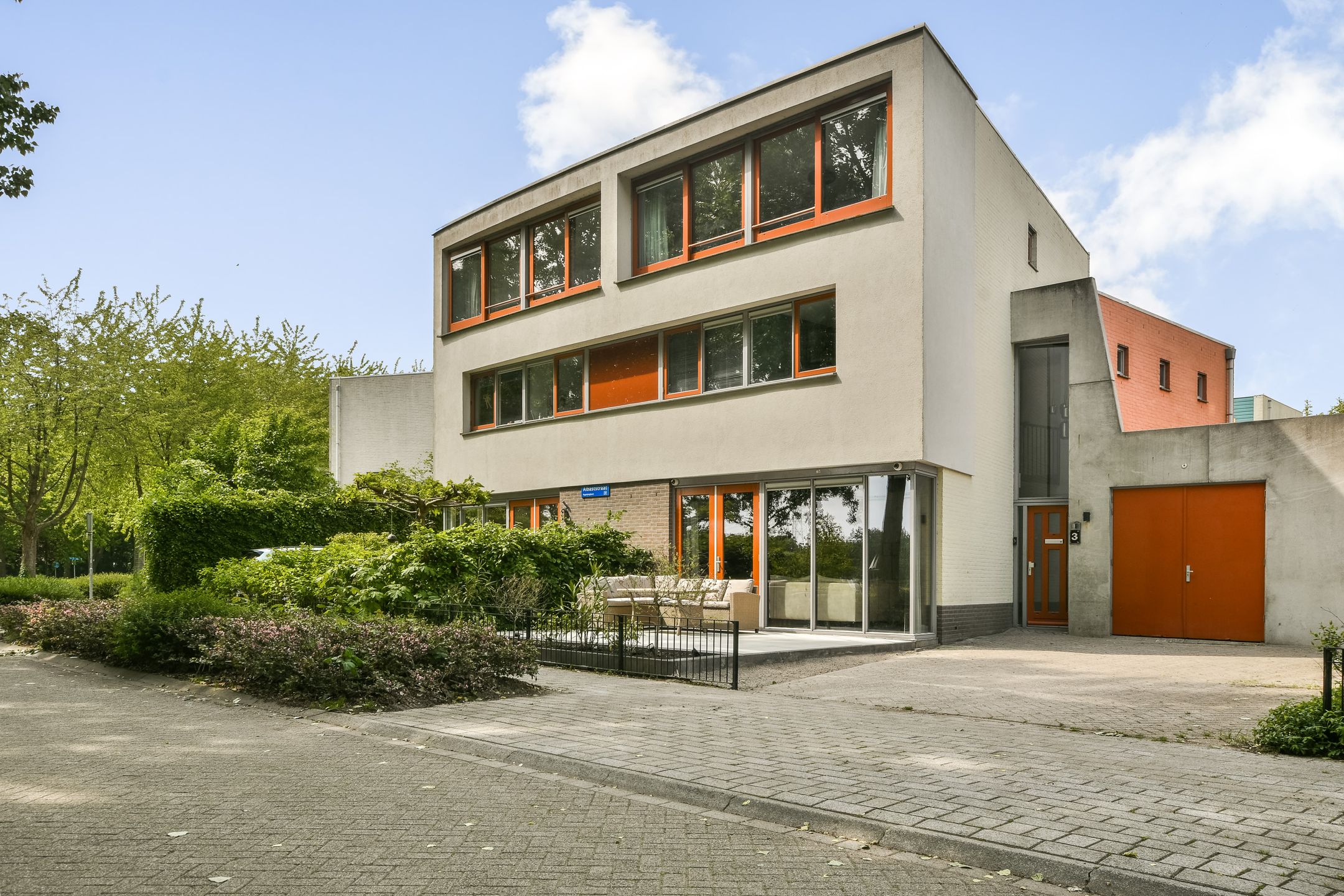 Foto 42 van Albaststraat 3