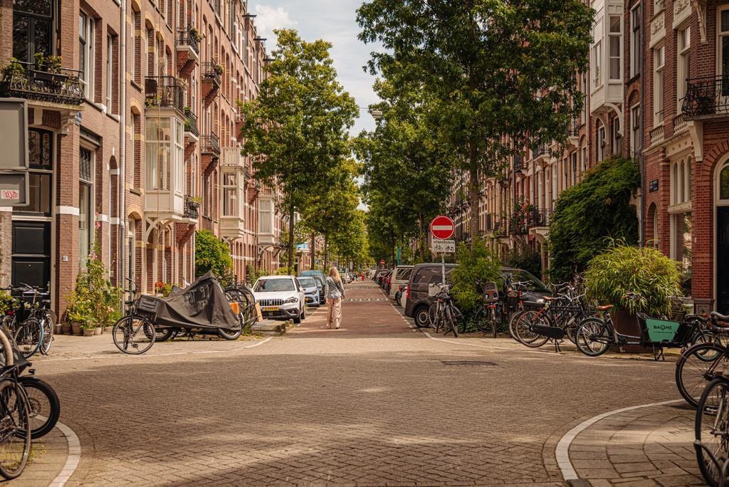 Photo 24 of Derde Helmersstraat 74-H