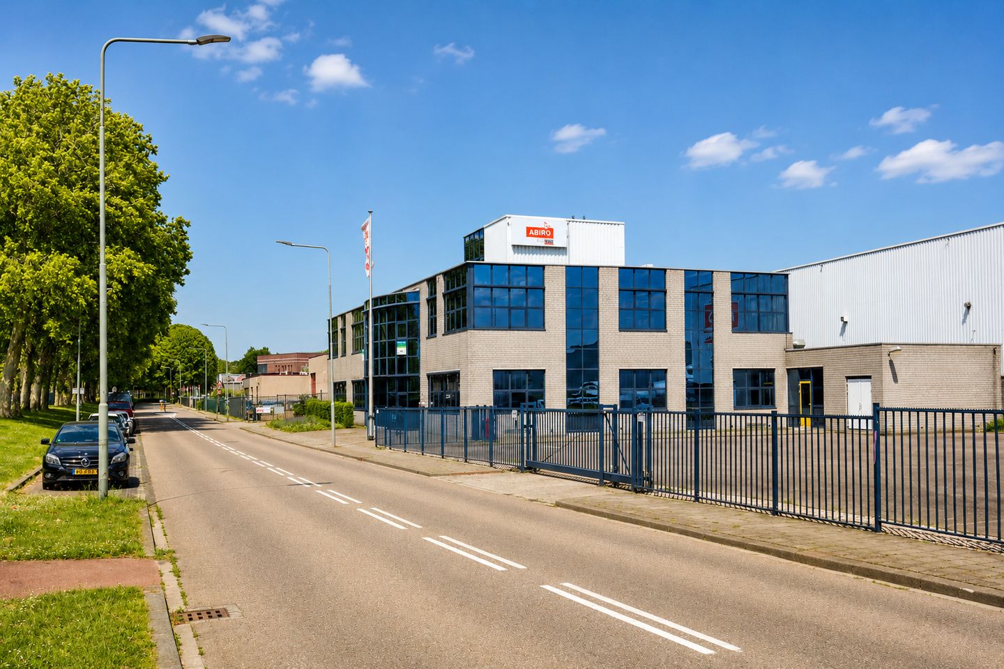 View photo 3 of Kampstraat 80