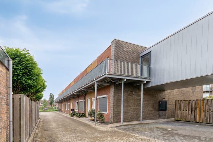 Foto 5 van Hoofdweg 676-E