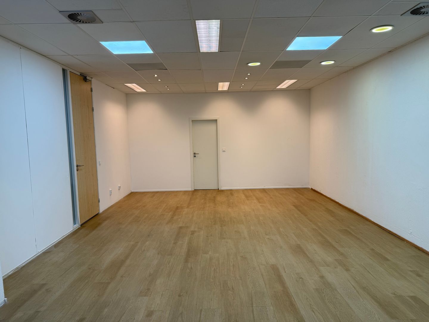 Bekijk foto 4 van Spoordreef 39
