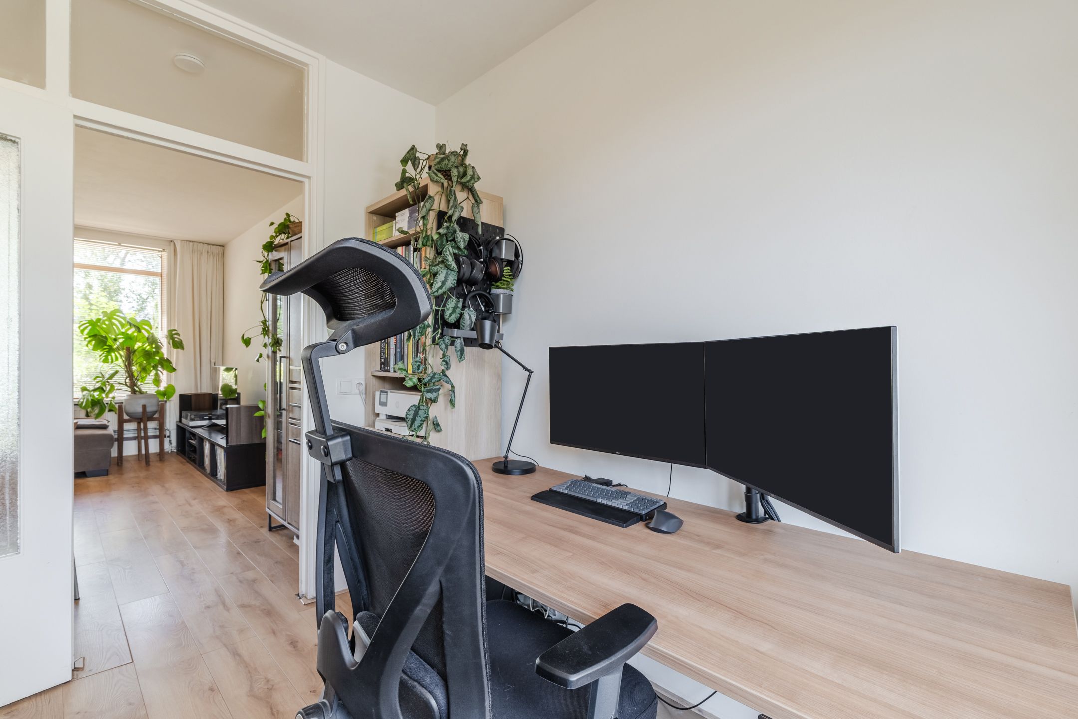Ground Floor Apartment with Exceptional Garden in Hoograven, Utrecht — 18