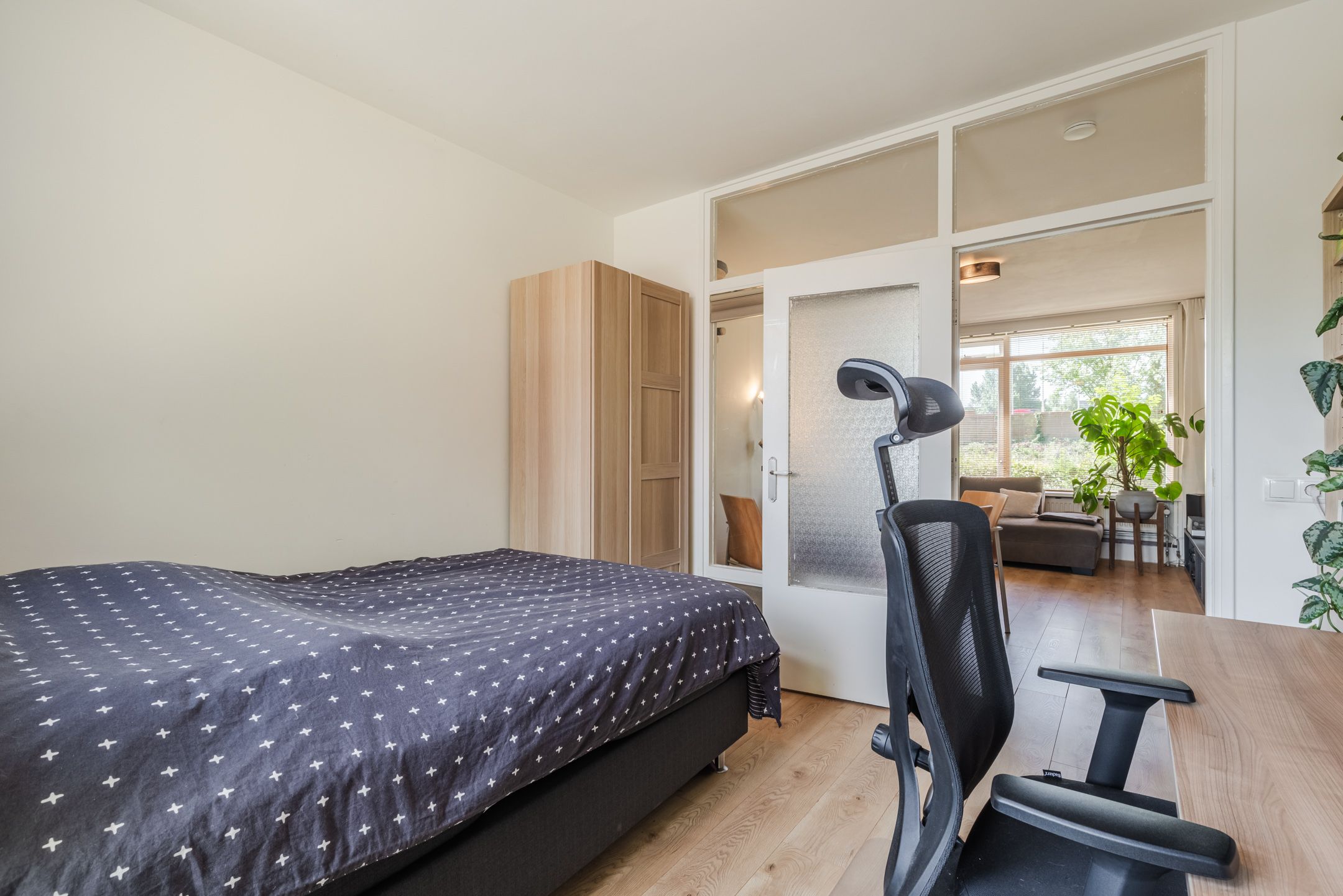 Ground Floor Apartment with Exceptional Garden in Hoograven, Utrecht — 27