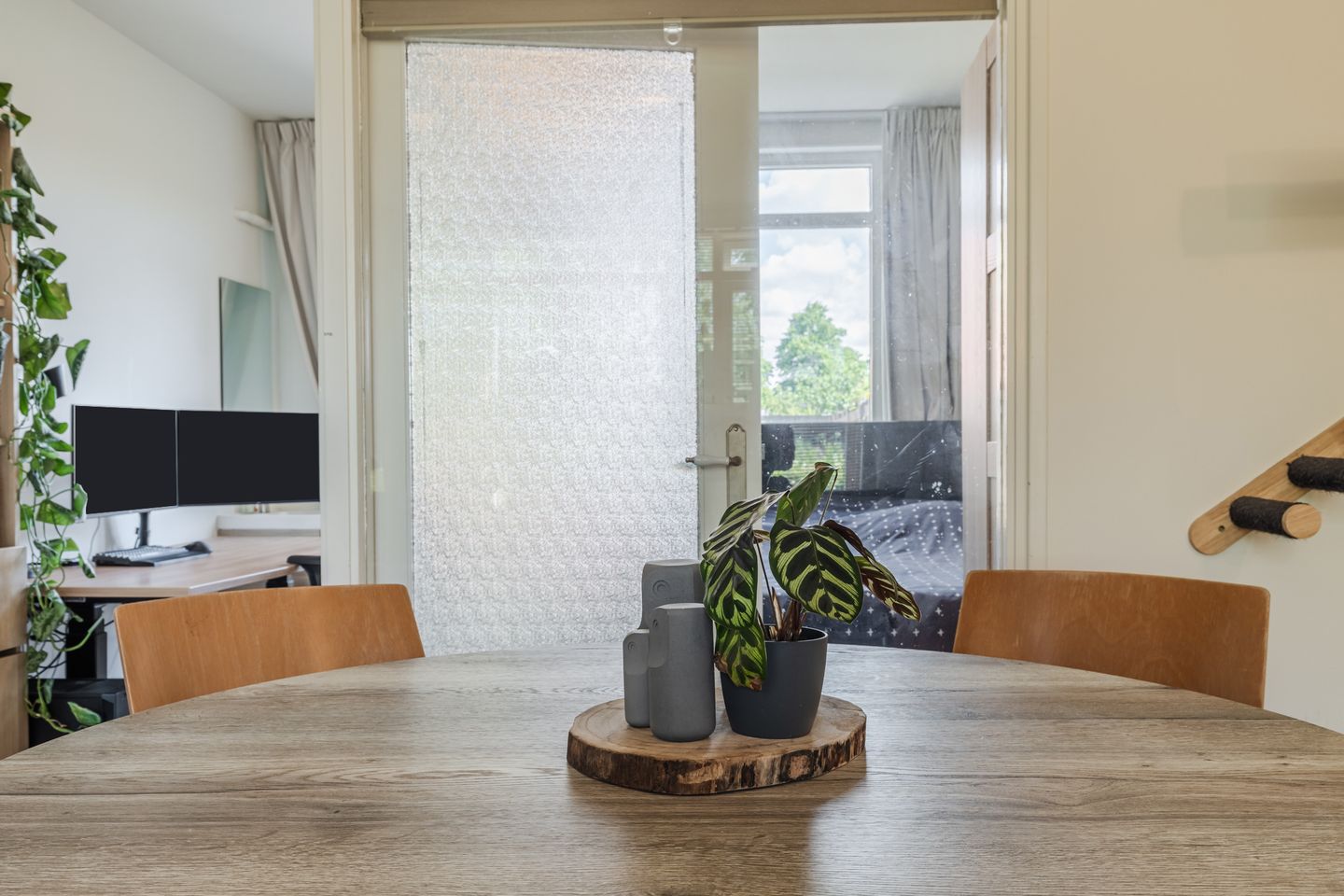 Ground Floor Apartment with Exceptional Garden in Hoograven, Utrecht — 14