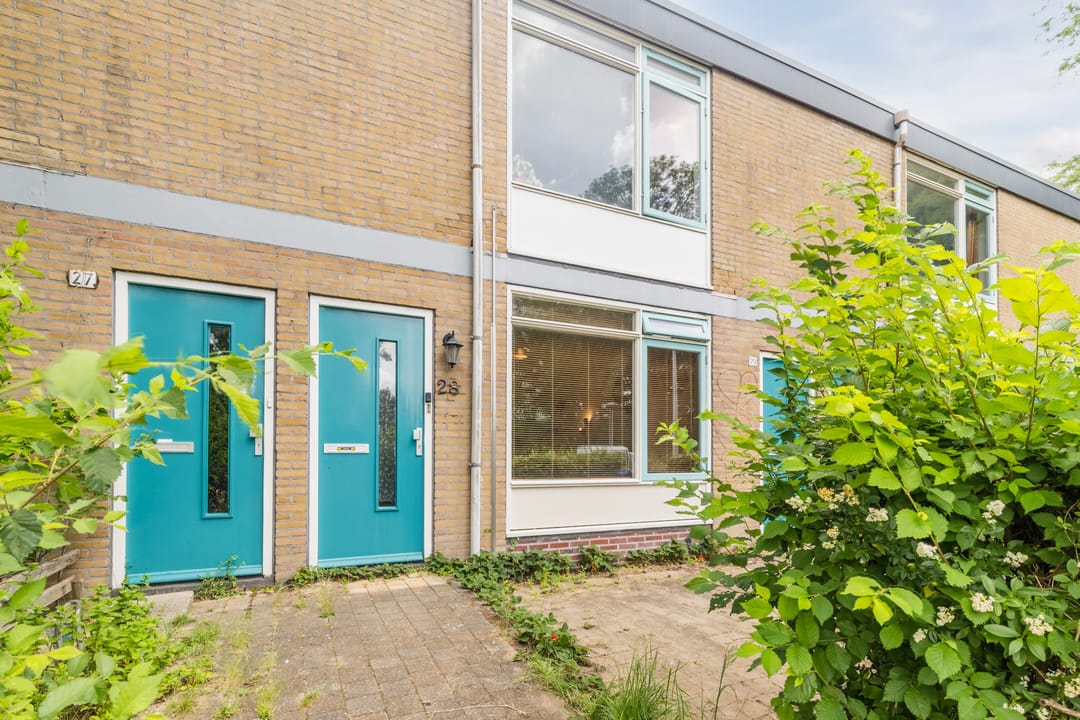 Ground Floor Apartment with Exceptional Garden in Hoograven, Utrecht — 37