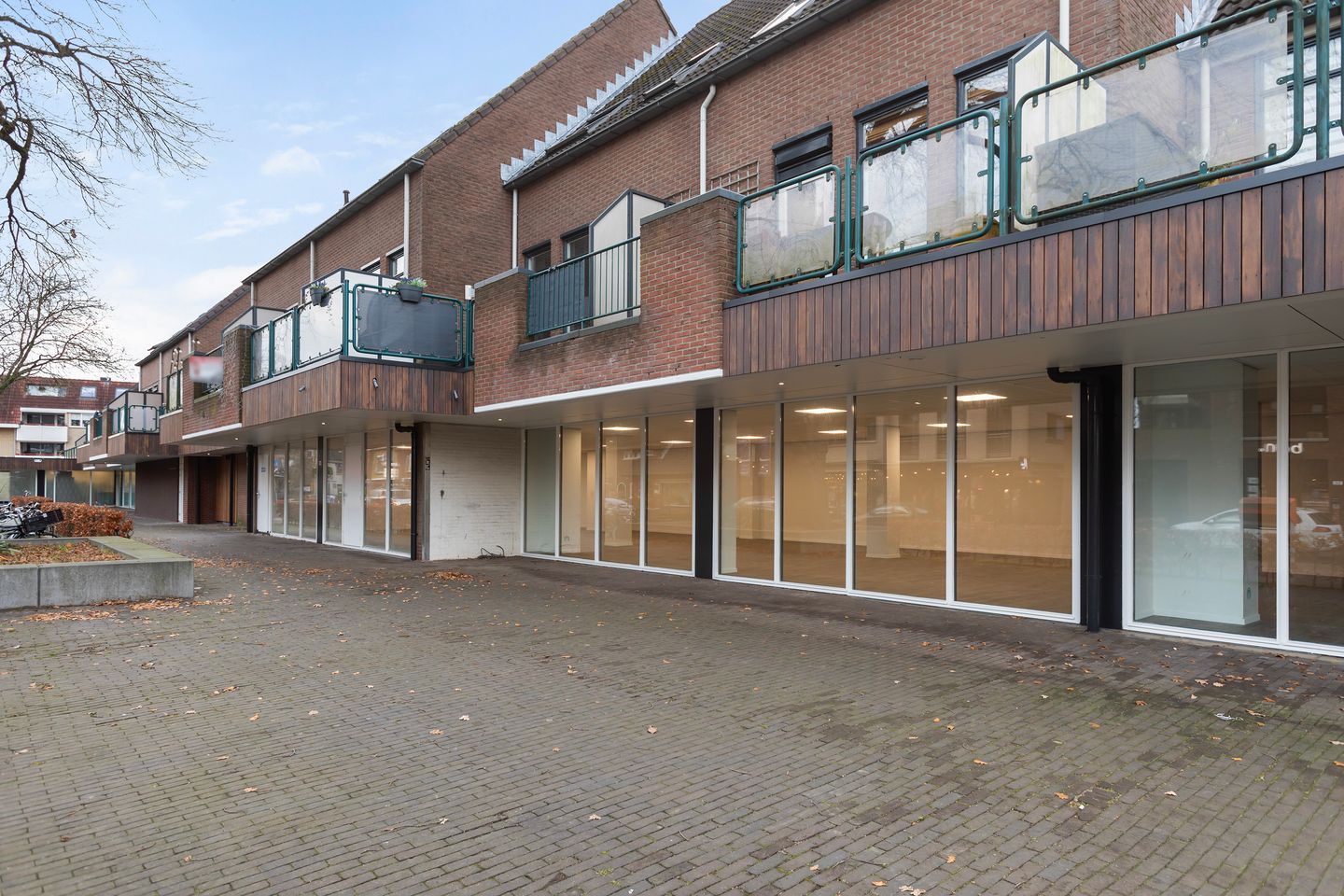View photo 1 of Stuijvenburchstraat 113