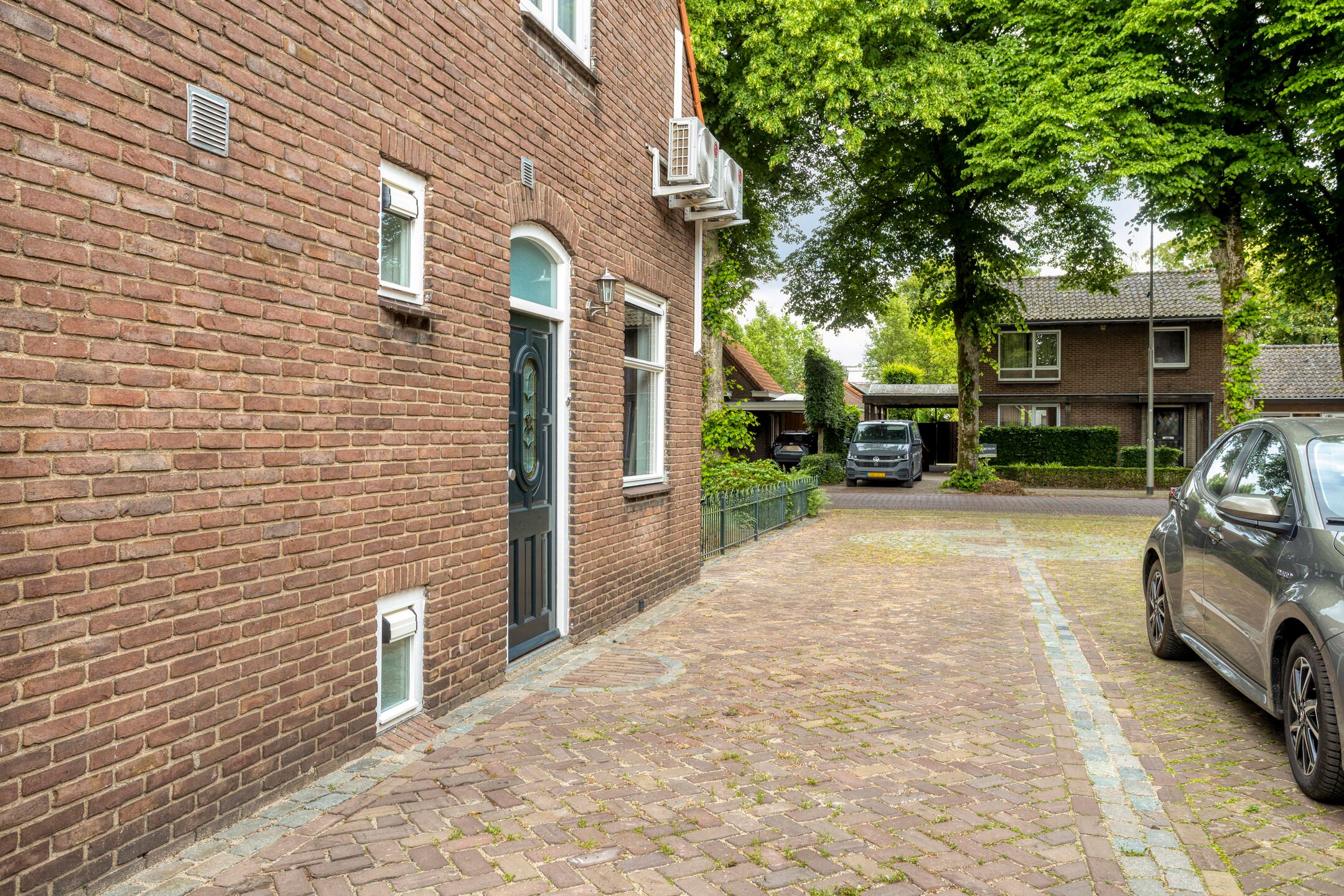Photo 27 of Dorpstraat 55