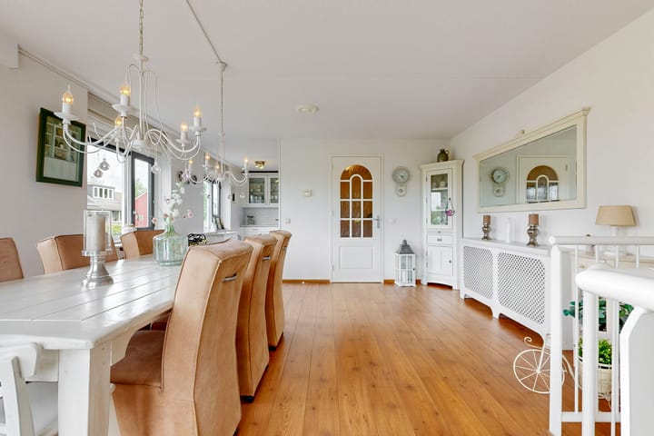 Twee-onder-één-kap te koop: Damiettastraat 40, Purmerend