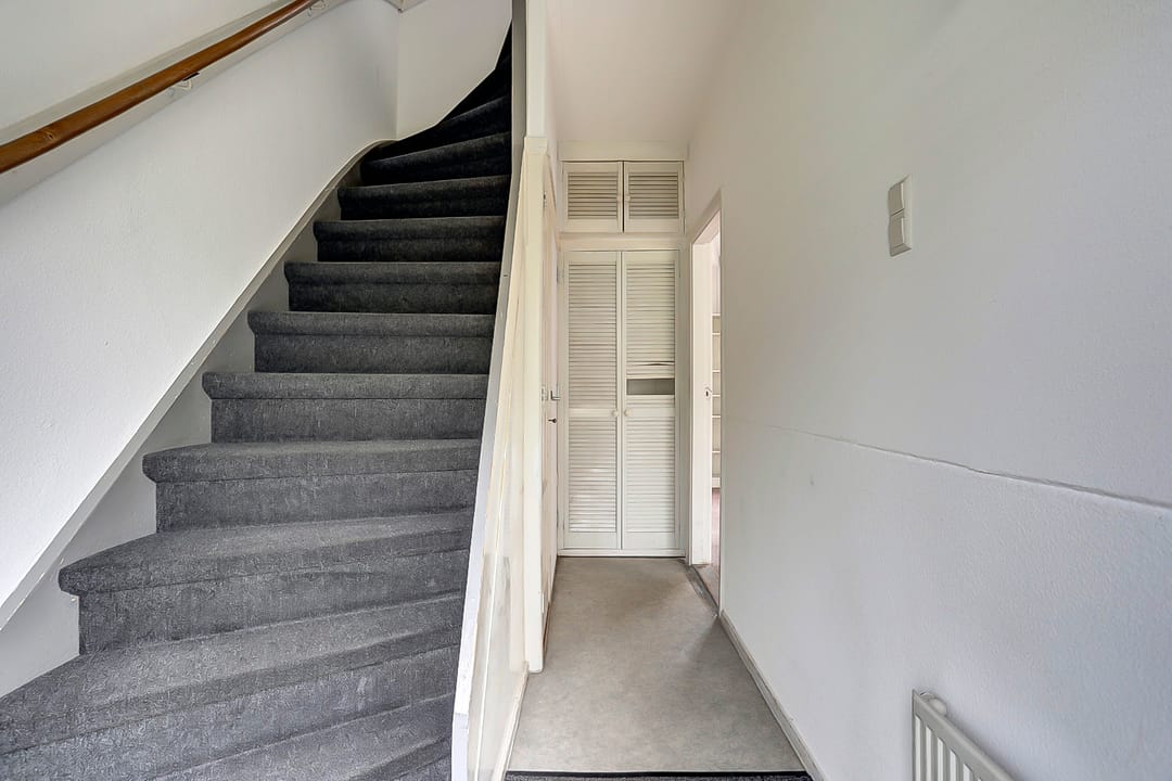 Charming Terraced Home with Three Bedrooms and Expansion Potential — 7