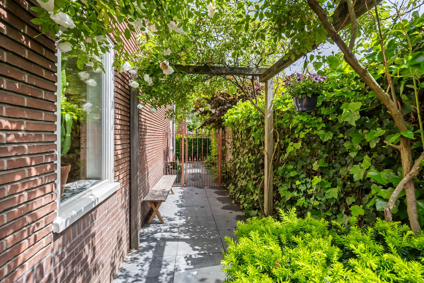 Photo 20 of Prins Hendrikstraat 1