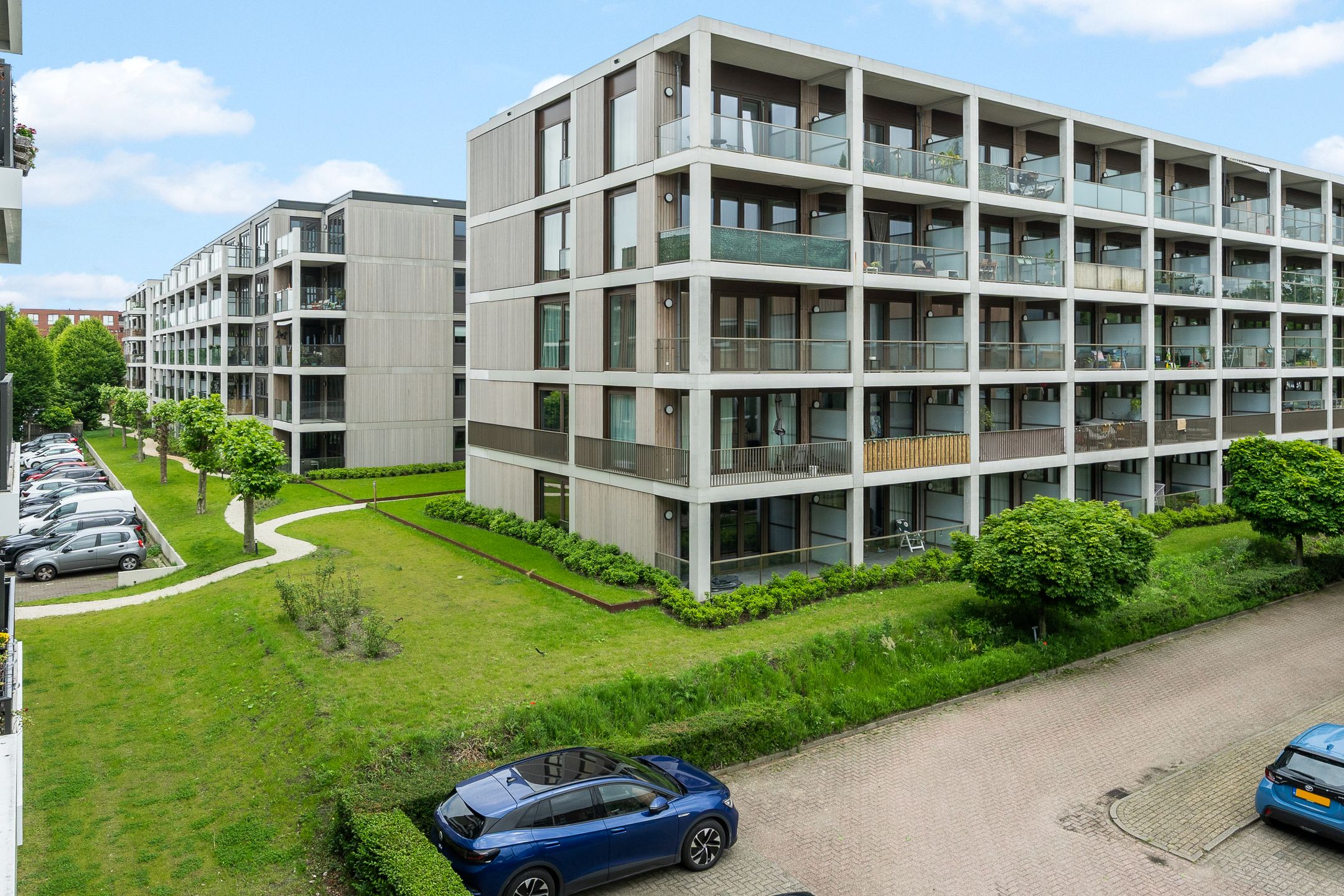Modern 2024 Apartment with Parking in Rijnhuizen — 21