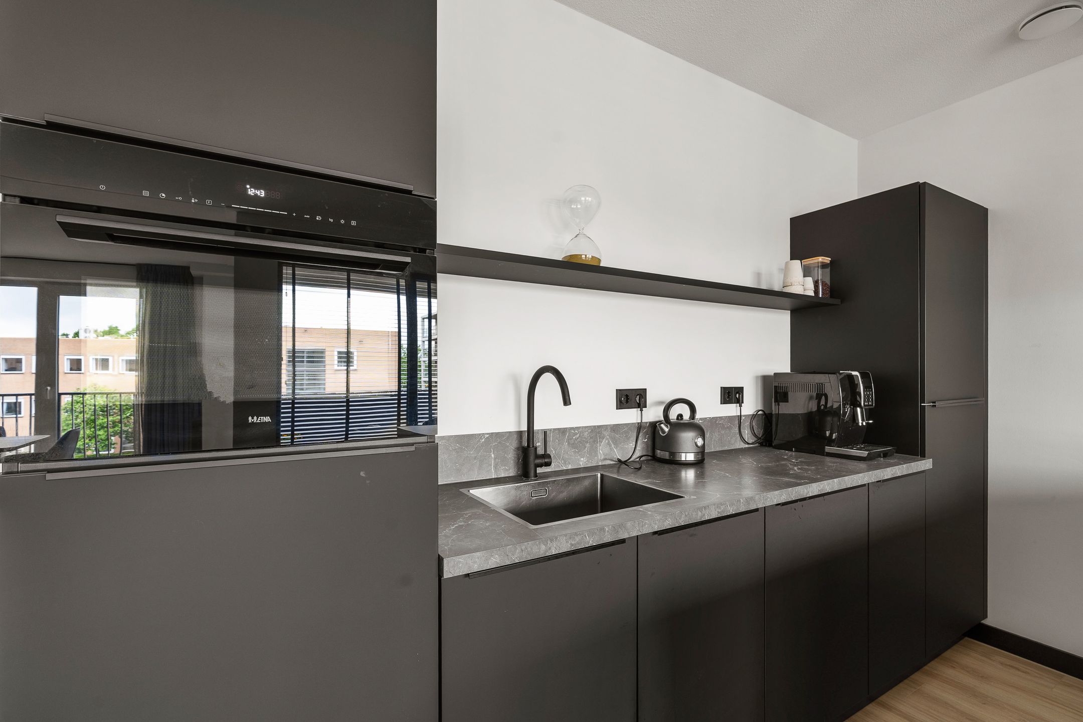 Modern 2024 Apartment with Parking in Rijnhuizen — 15