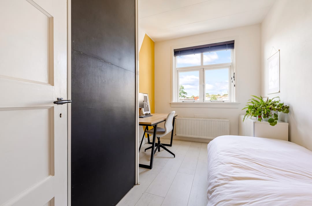Charming Ground Floor Apartment with Unique Sleeping Tower and Sunny Garden in Tuinwijk — 26