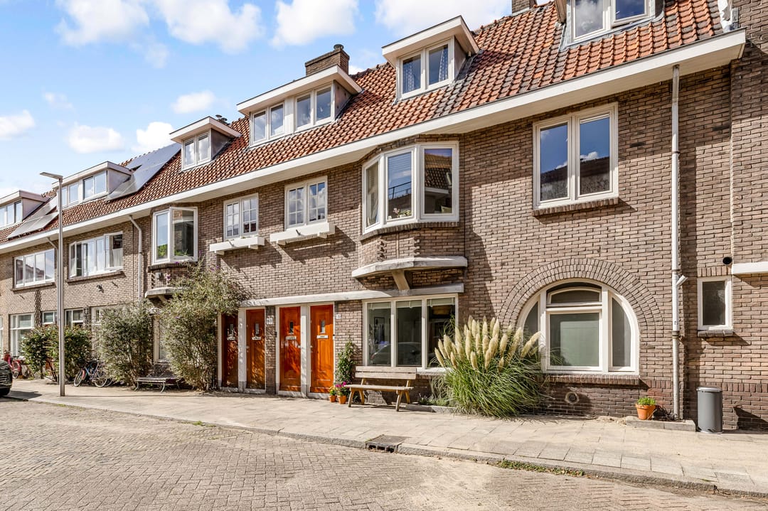 Charmante Erdgeschosswohnung mit einzigartigem Schlafturm und sonnigem Garten in Tuinwijk