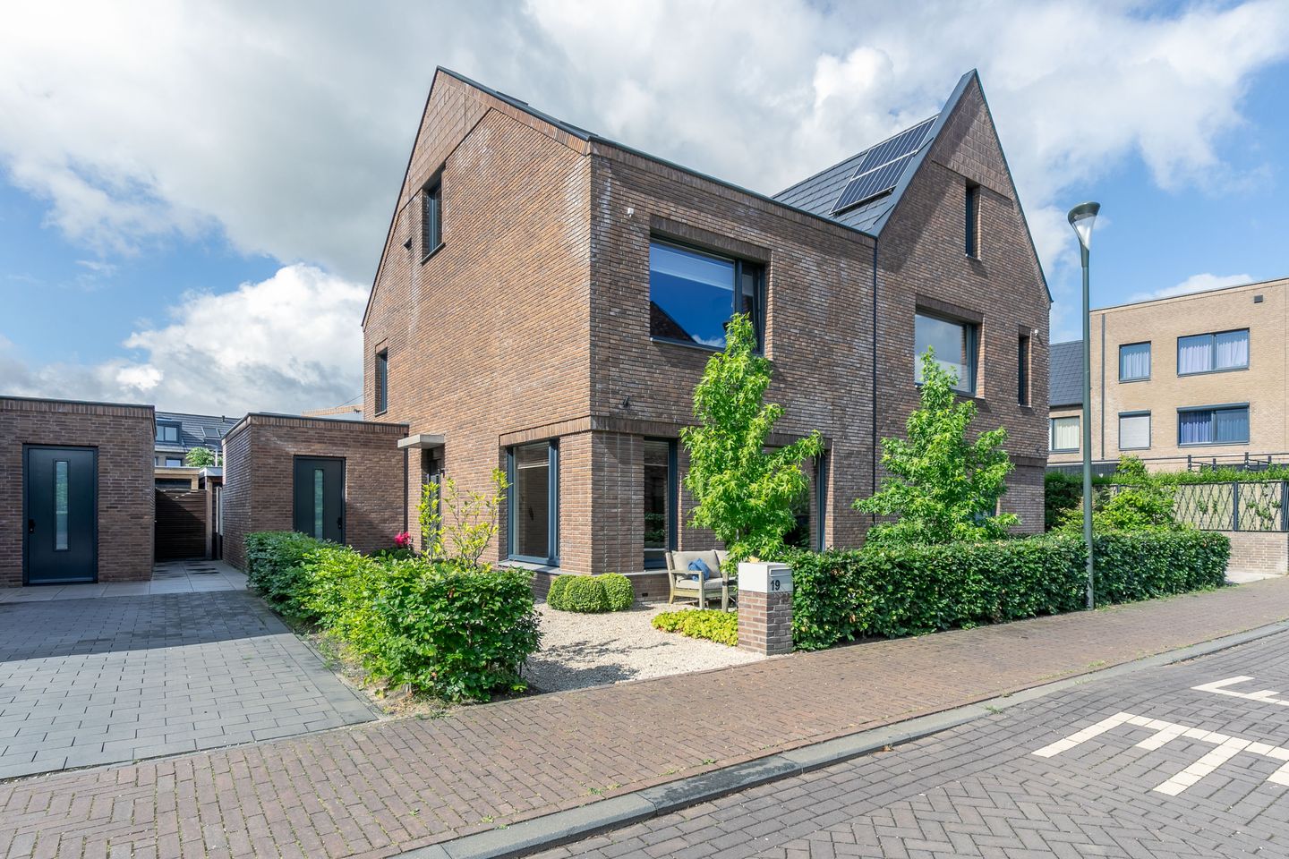 Foto 1 van Nijmegenstraat 19