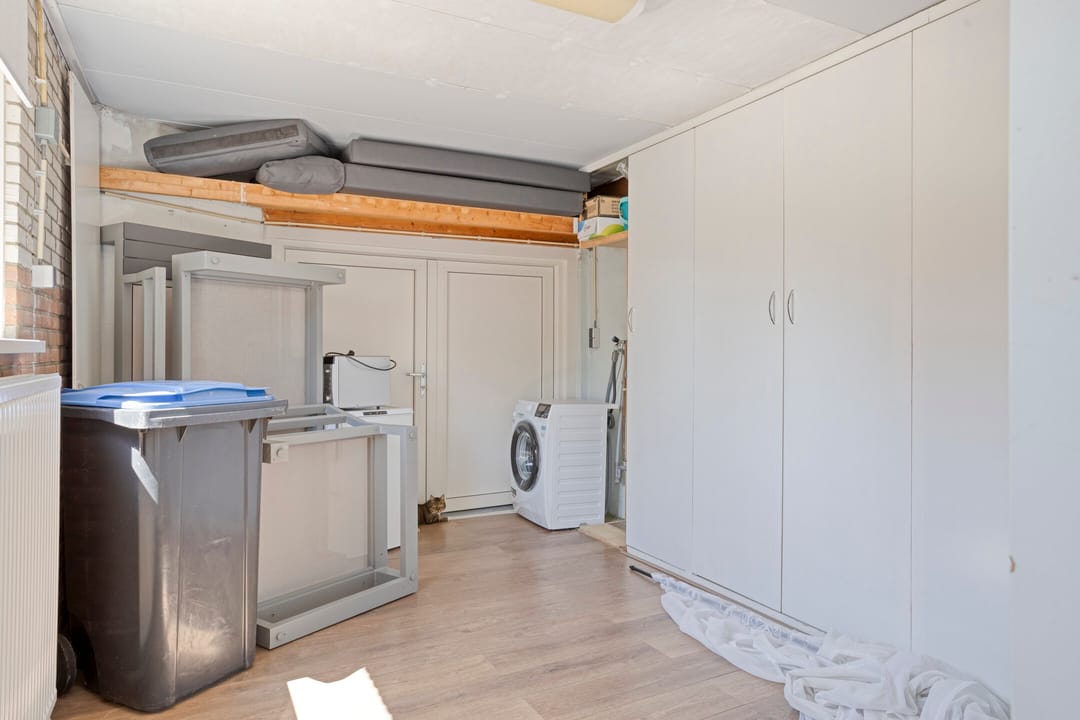Semi-detached family home with garage and potential in Halsteren — 23