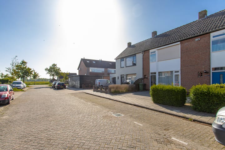 Tussenwoning te koop: Eikenstraat 12, Eethen