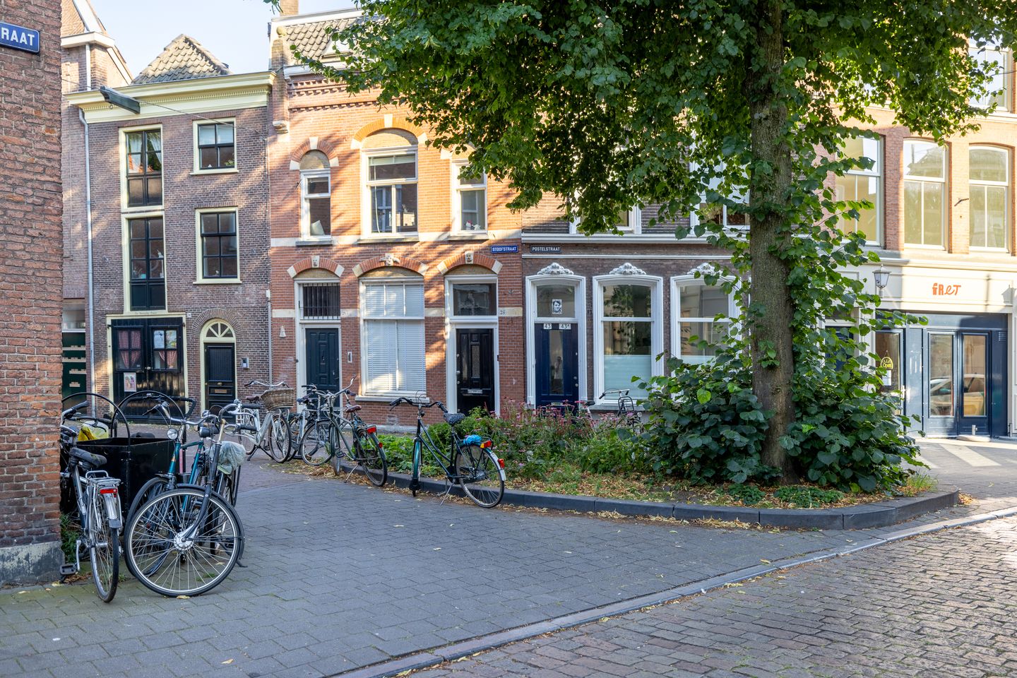 Photo 79 of Postelstraat 59