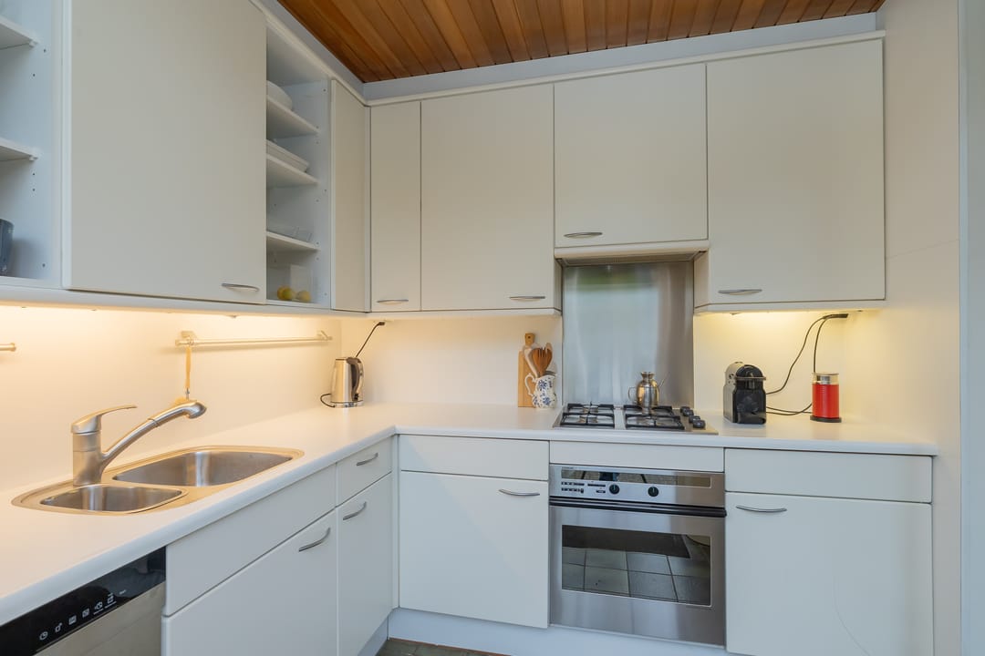 Spacious Family Home with Five Bedrooms in Quiet Bennebroek — 16