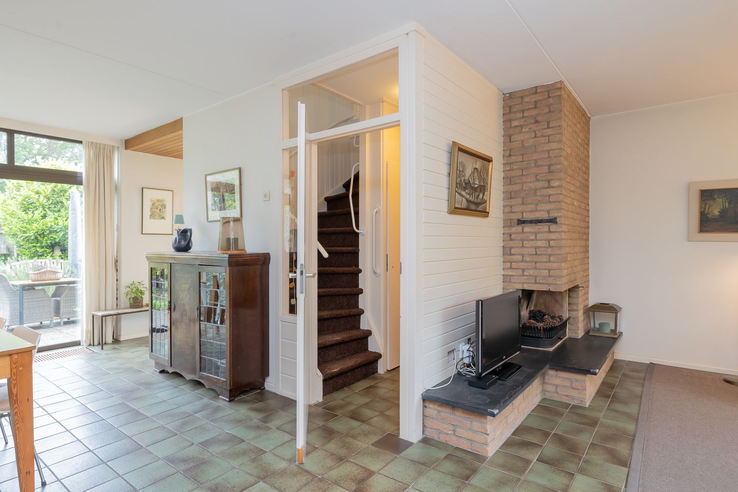 Spacious Family Home with Five Bedrooms in Quiet Bennebroek — 19