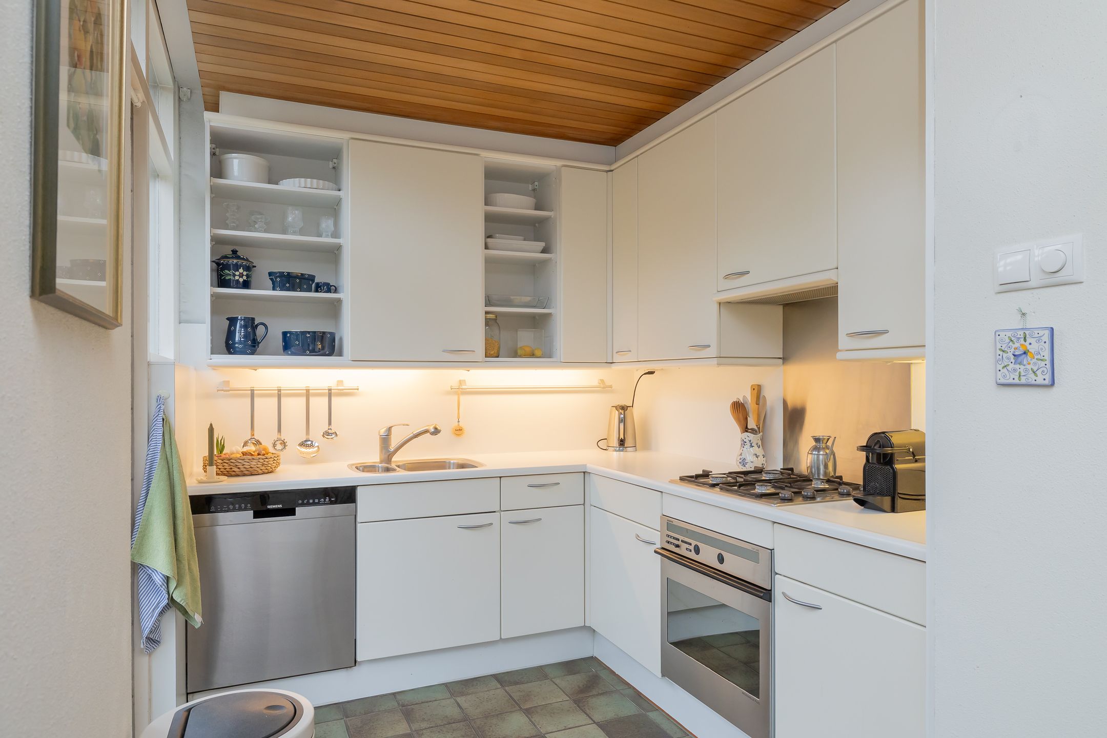 Spacious Family Home with Five Bedrooms in Quiet Bennebroek — 15
