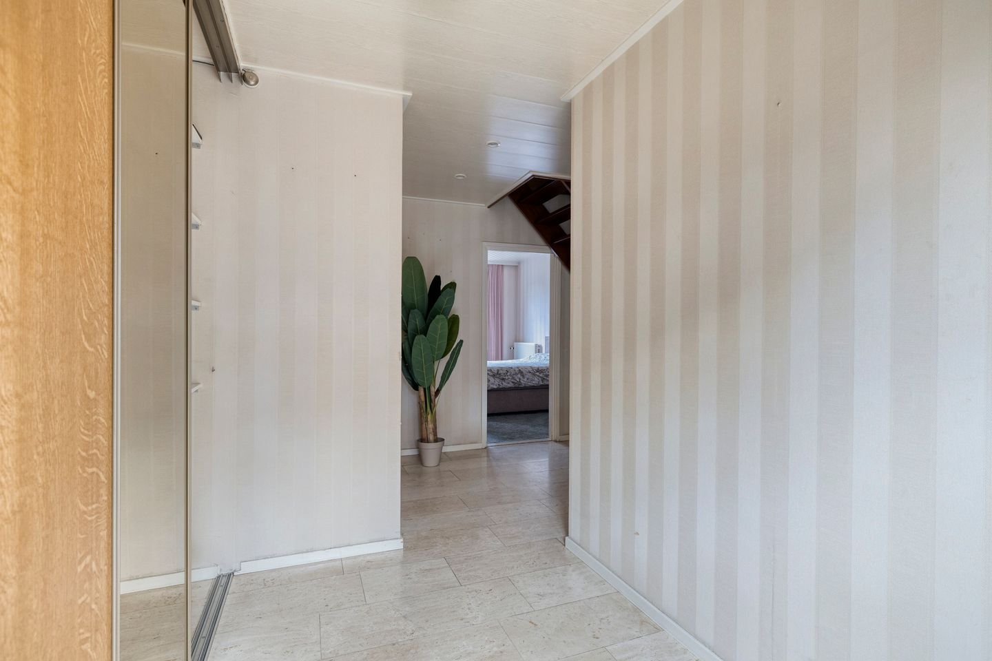 Semi-Detached House with Ground Floor Bedroom and Spacious Garden Near the Veluwe — 10
