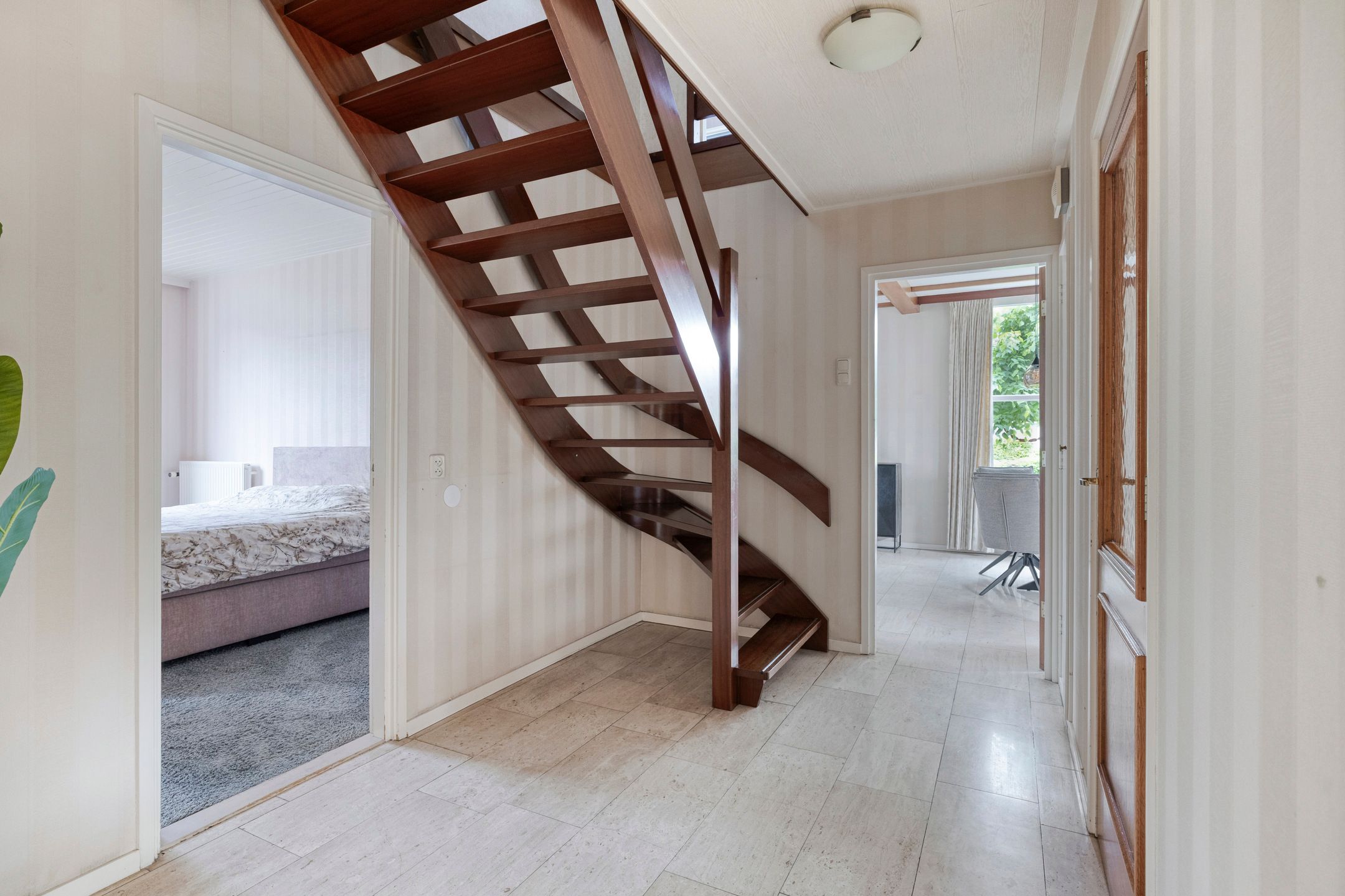 Semi-Detached House with Ground Floor Bedroom and Spacious Garden Near the Veluwe — 9