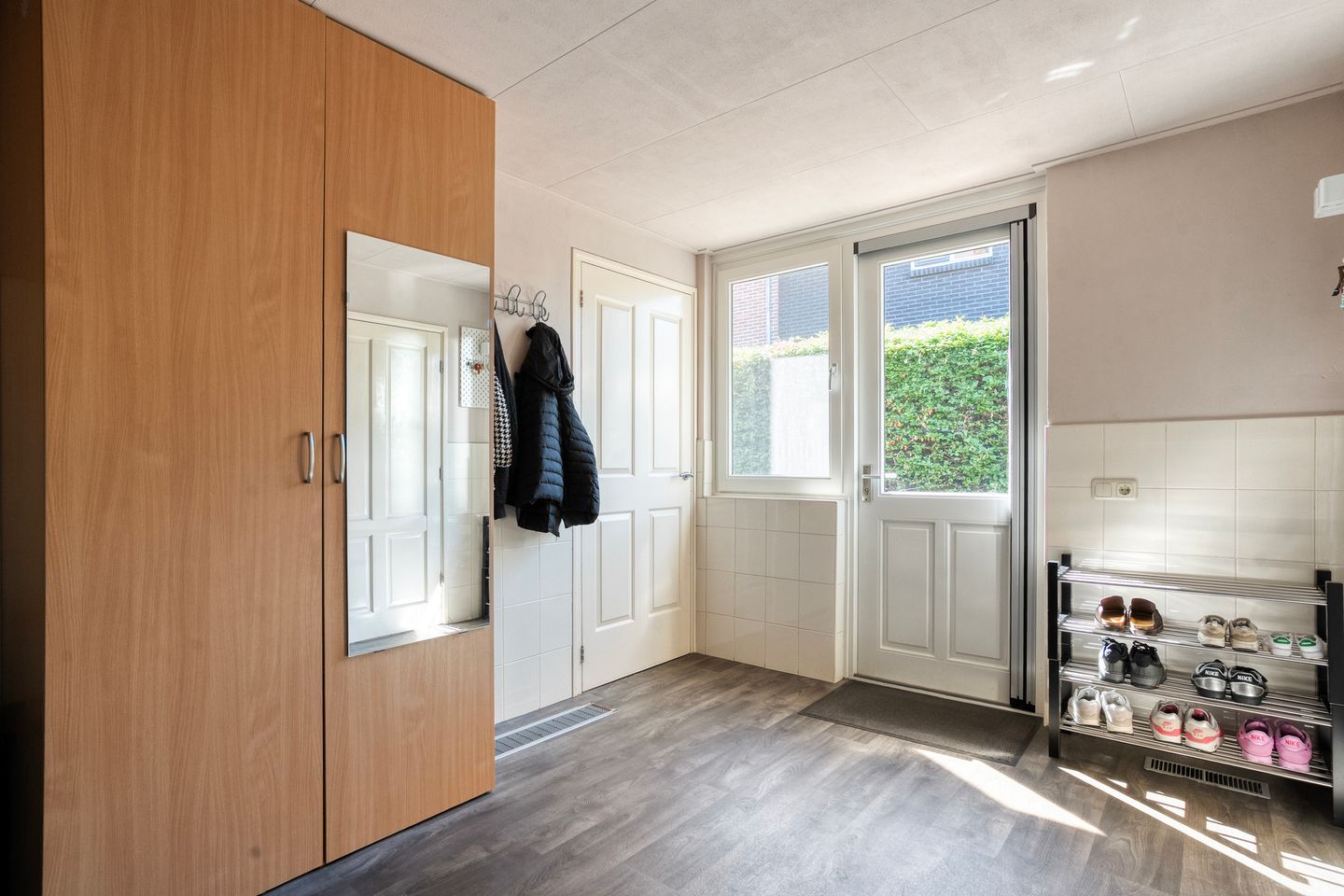 Photo 19 of Van Haeringenstraat 72