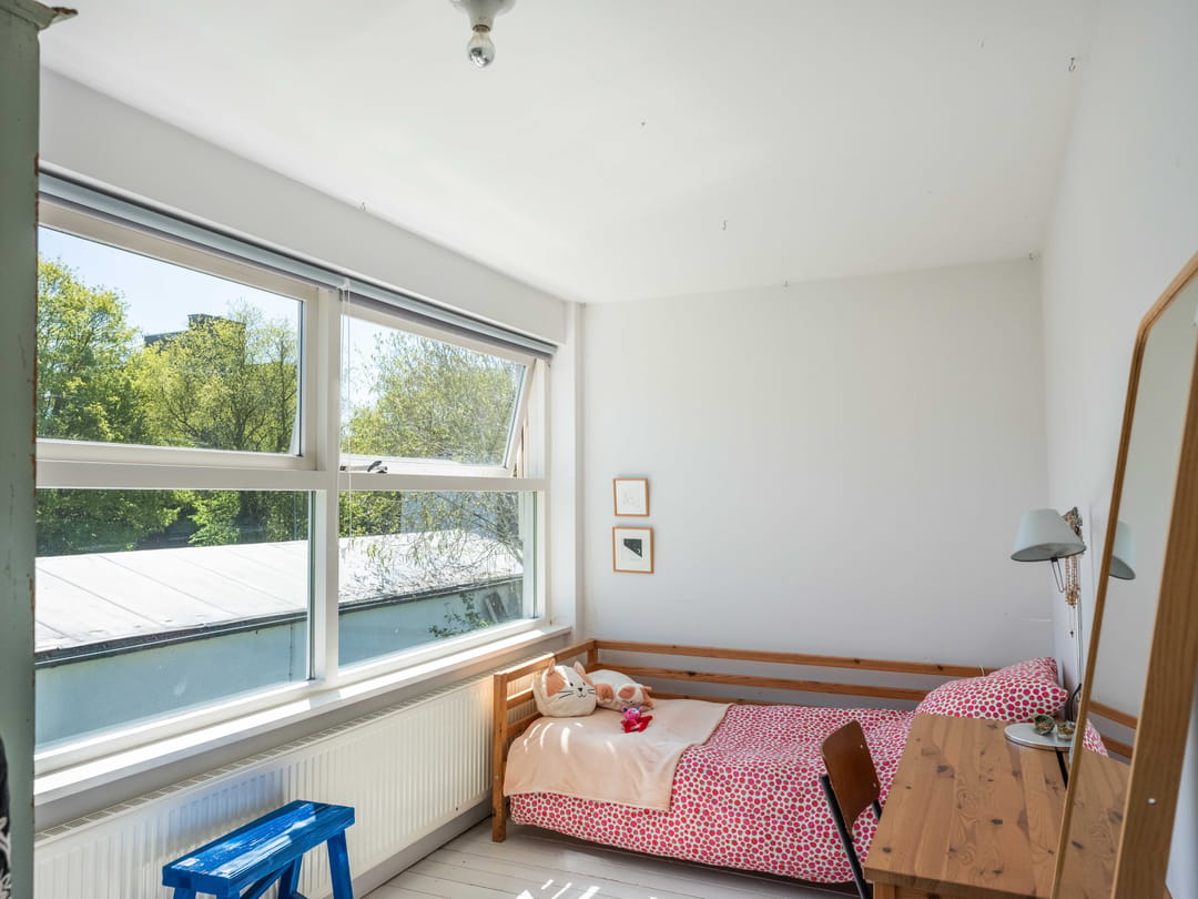 Spacious Family Home on Generous Plot in Serene Negen Nessen — 28