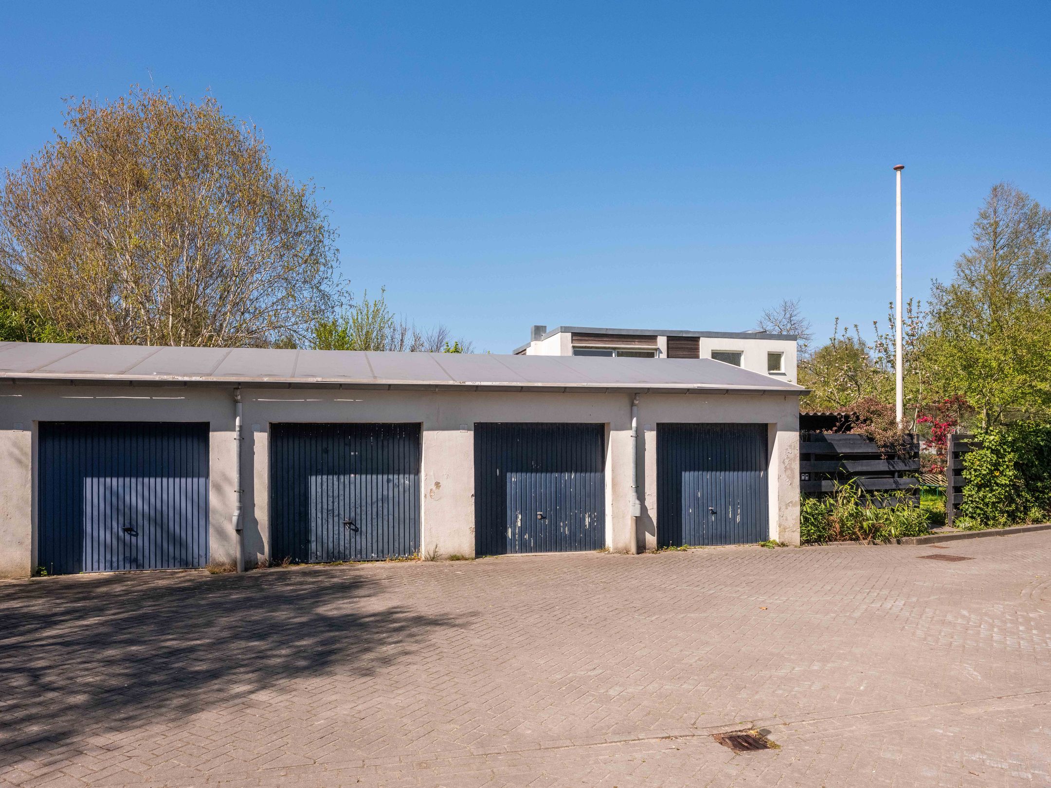 Spacious Family Home on Generous Plot in Serene Negen Nessen — 33