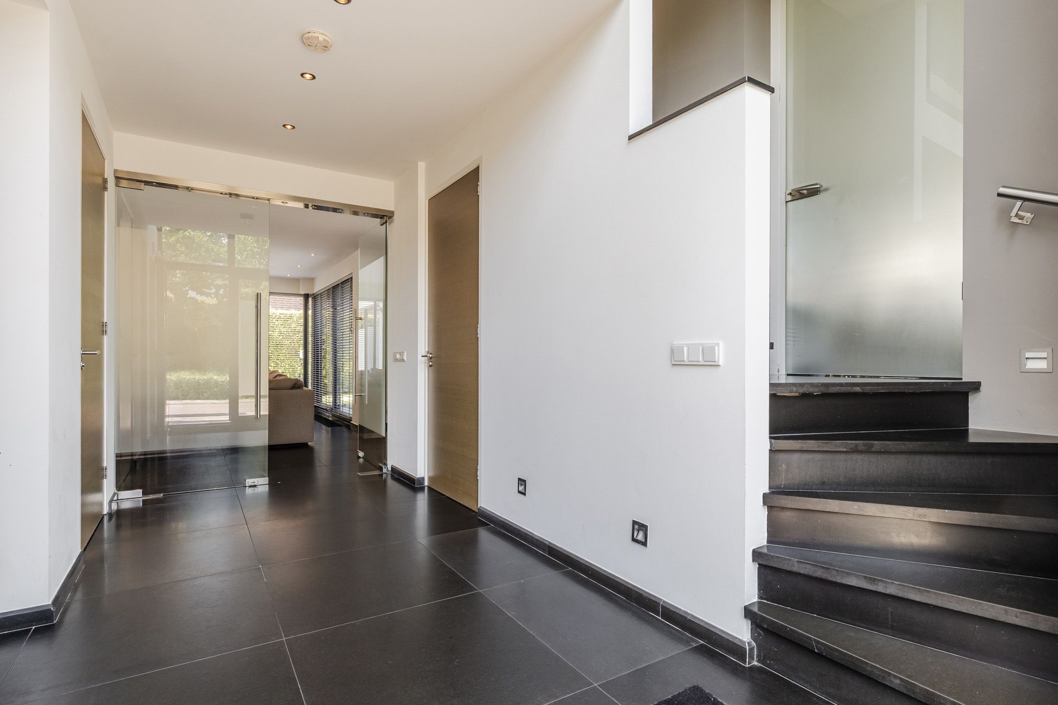 Luxury Villa with Heated Pool at Forest Edge in Waterrijk — 33