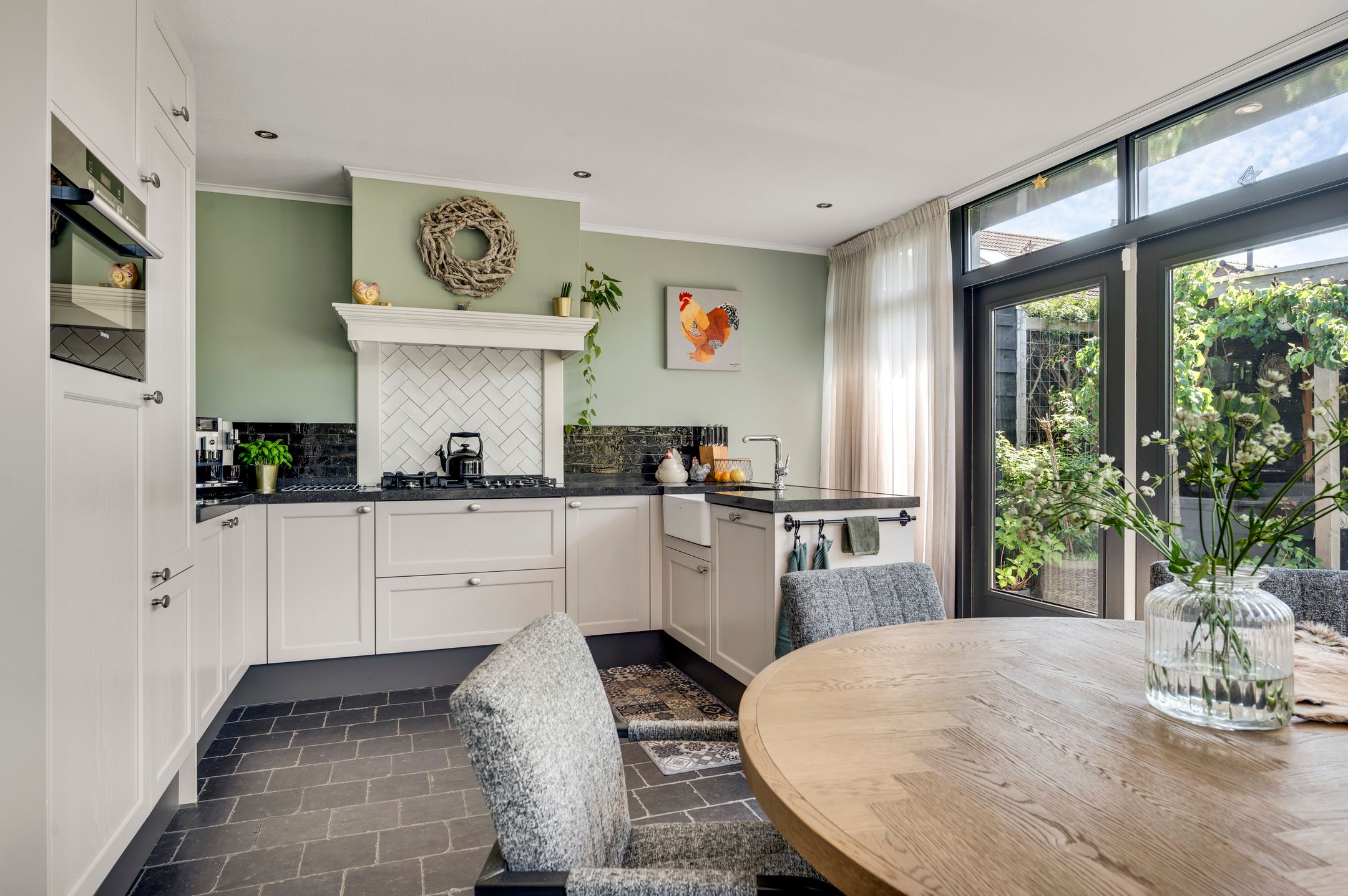 Spacious Semi-Detached Family Home with Luxury Kitchen and Private Garden in Boshoven — 21