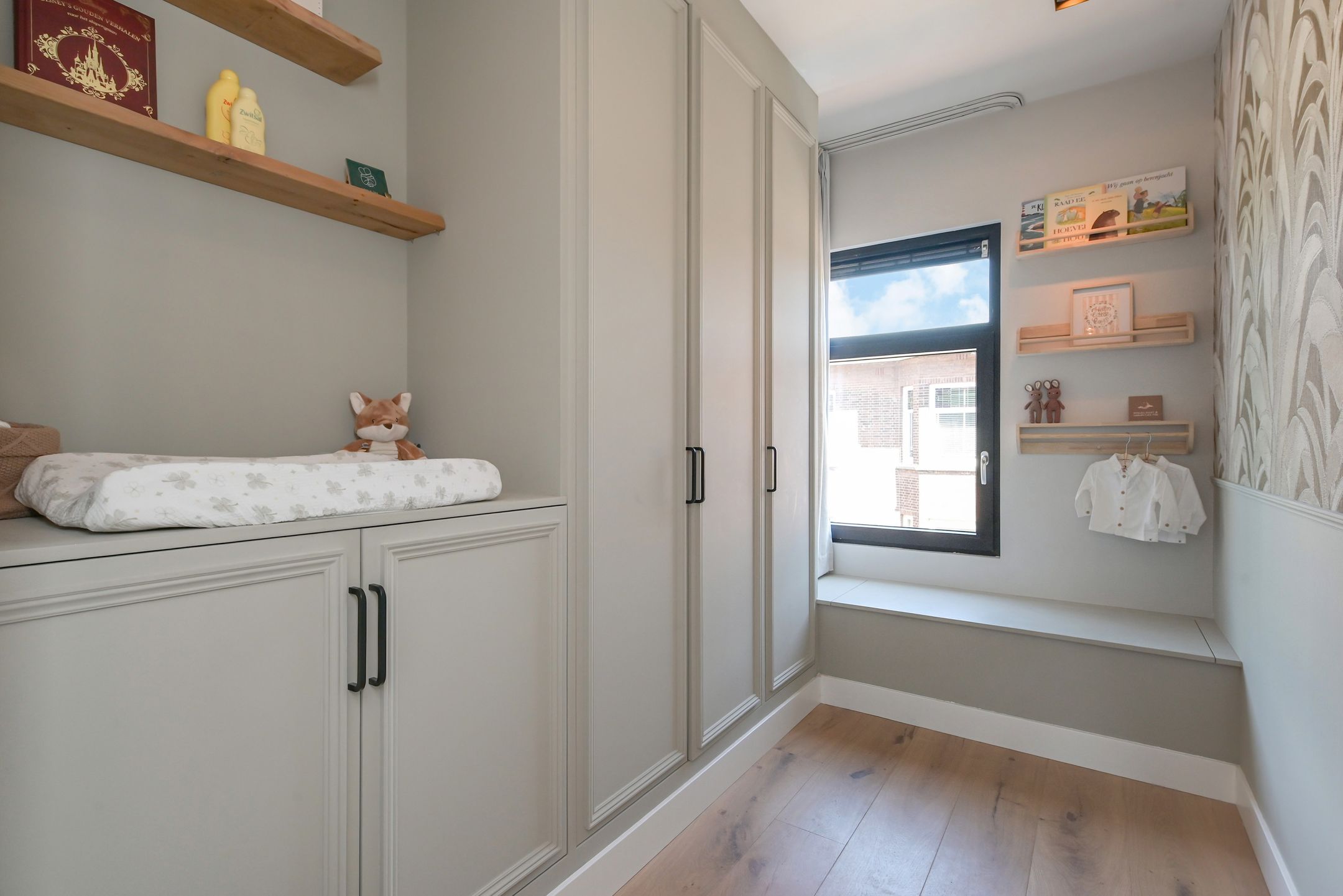 Luxury Renovated Apartment in Popular Bezuidenhout — 21