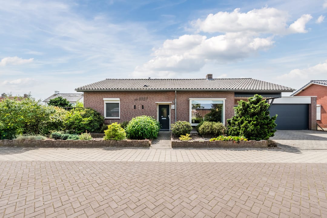 Spacious Detached Bungalow with Ground Floor Living and B&B Potential — 8