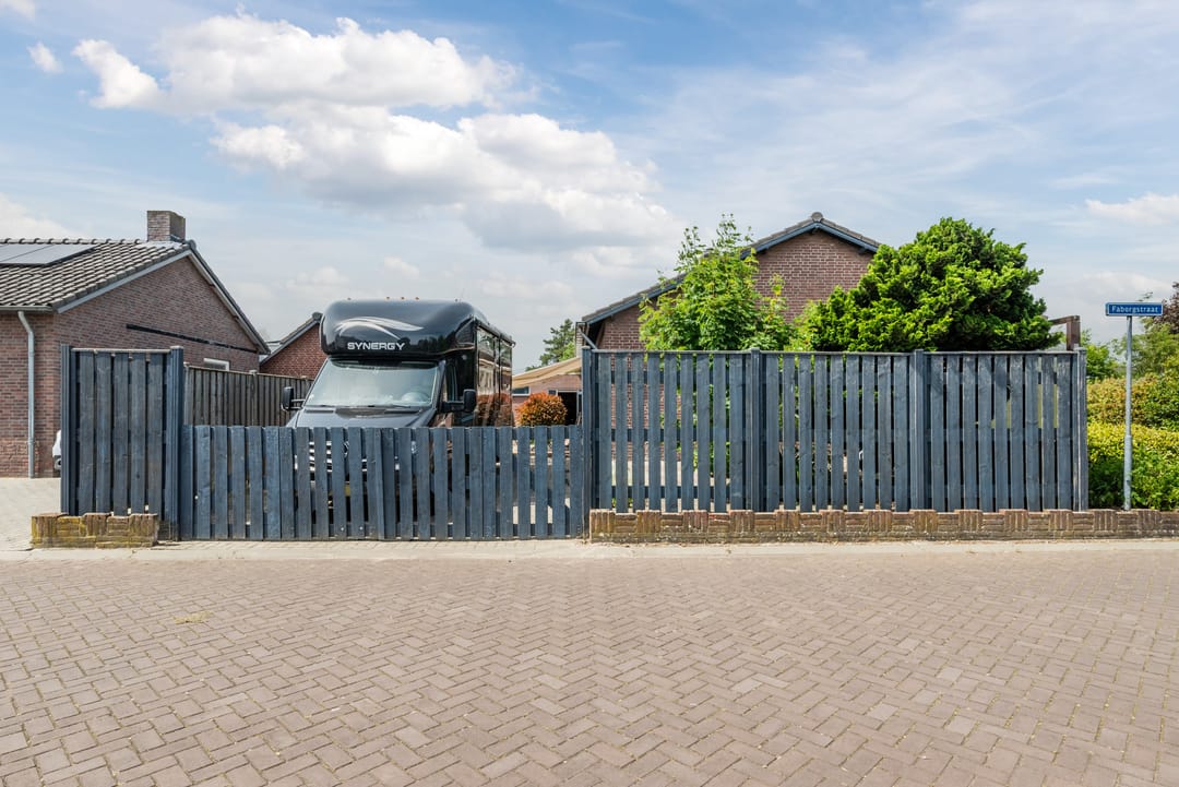 Spacious Detached Bungalow with Ground Floor Living and B&B Potential — 7