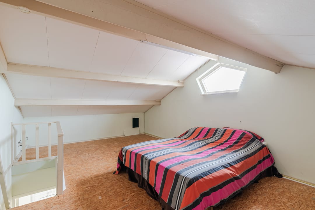 Spacious Detached Bungalow with Ground Floor Living and B&B Potential — 43