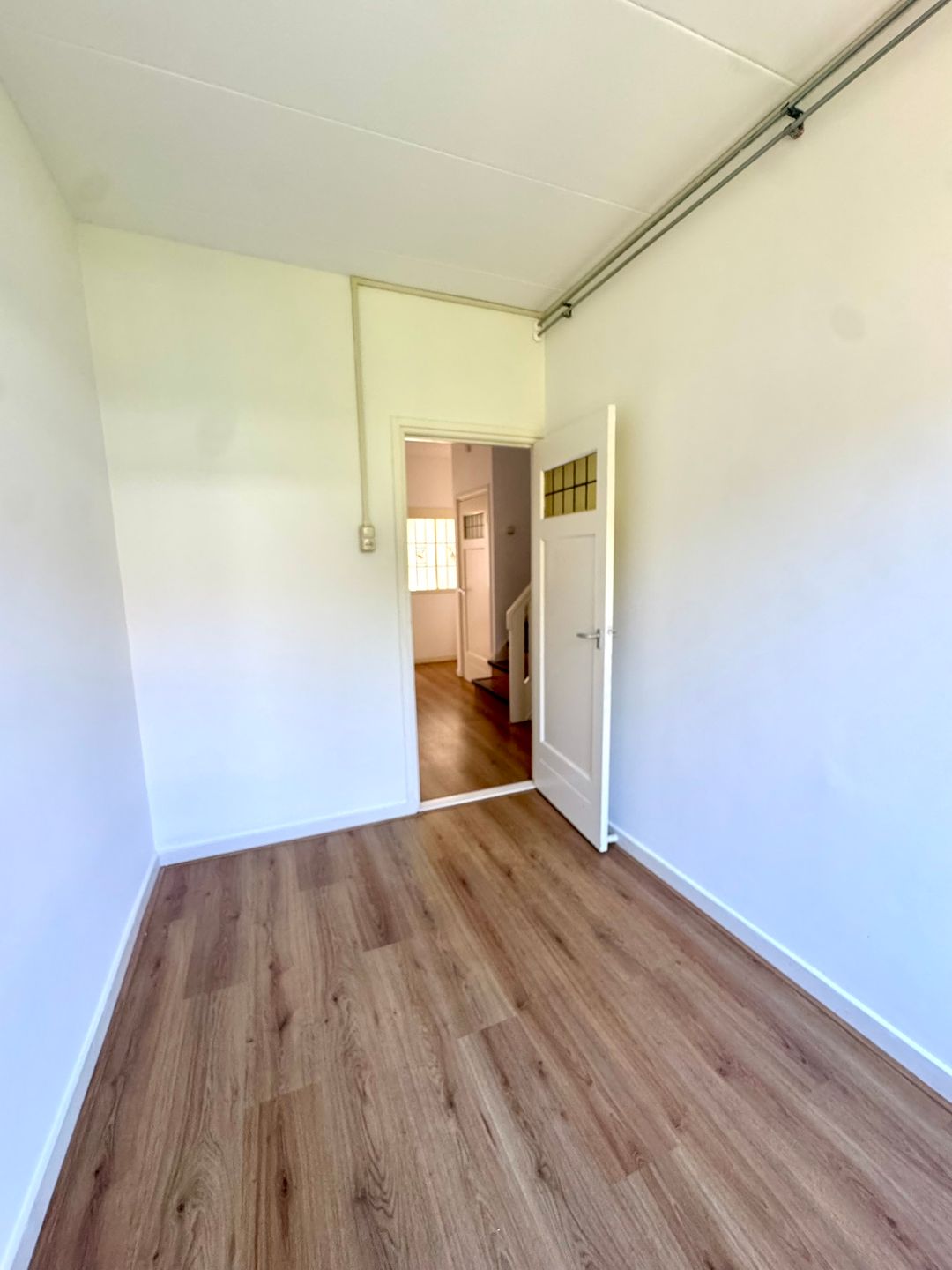 Spacious 4-Room Apartment with Two Balconies in Blijdorp, Rotterdam — 11