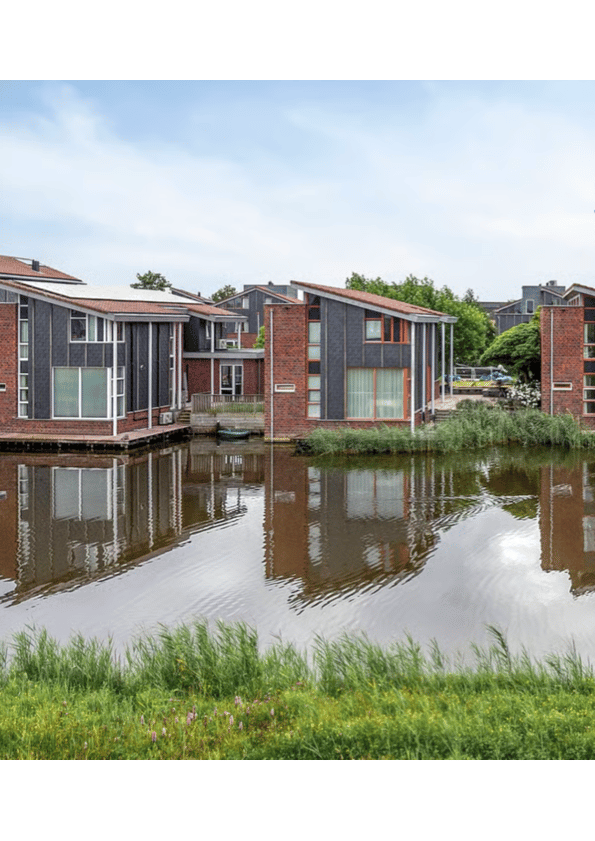 Freistehende Wasser-Villa mit eigenem Liegeplatz im Archipel Floriande
