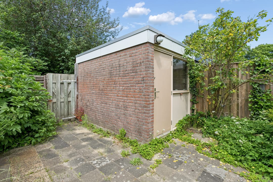 Terraced House in Almere with Energy Label A and Renovation Potential — 37