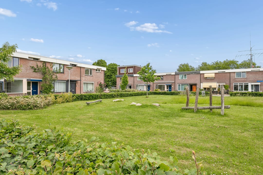 Terraced House in Almere with Energy Label A and Renovation Potential — 41