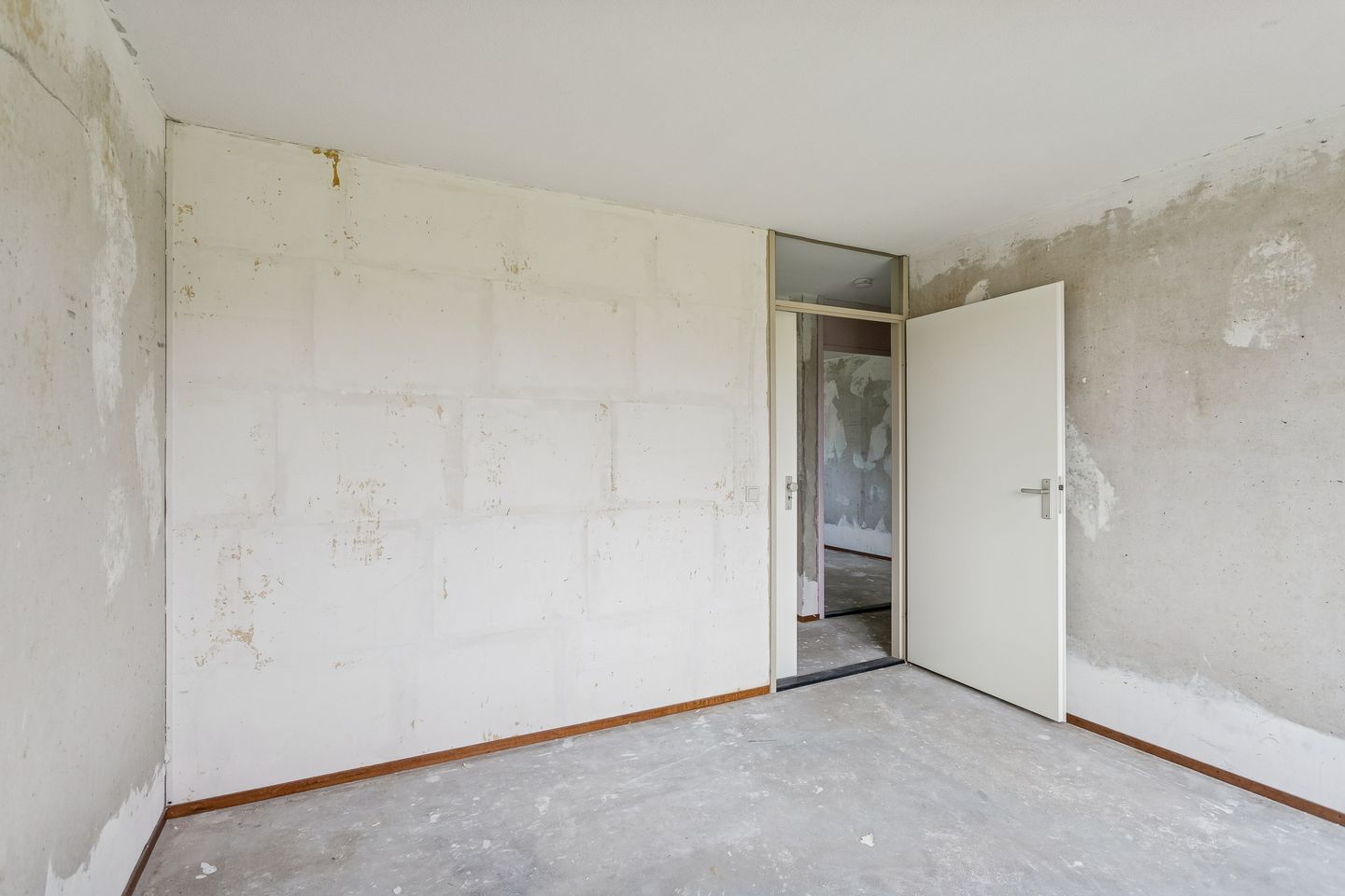 Terraced House in Almere with Energy Label A and Renovation Potential — 25