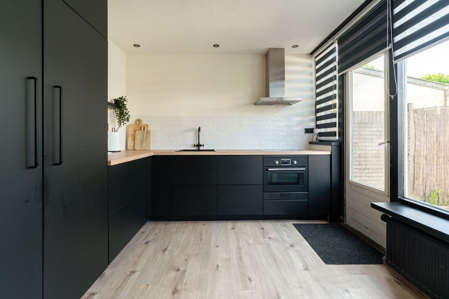 Spacious Energy Label A Terraced Home in Quiet Courtyard Setting — 10