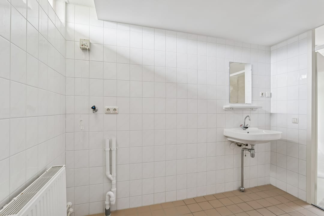 Terraced House in Almere with Energy Label A and Renovation Potential — 26
