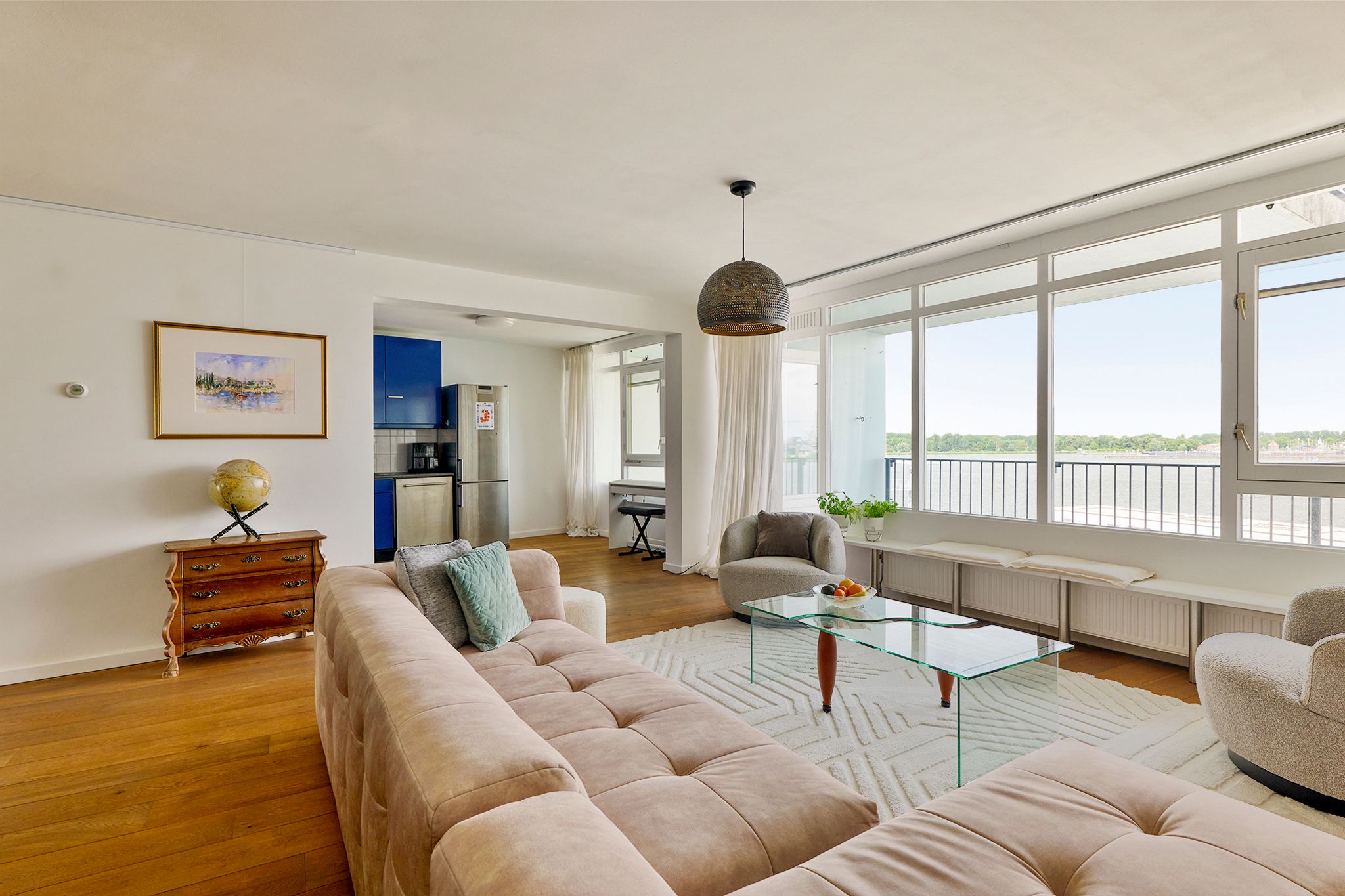 Spacious Waterfront Apartment with Panoramic Canal Views on KNSM Island — 9